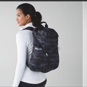 Lululemon Around Town Backpack Camo